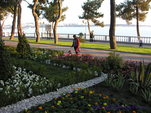 2008 April. Gelendzhik, waterfront.