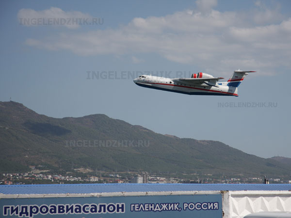 Photo of the water aviation show of Gelendzhik